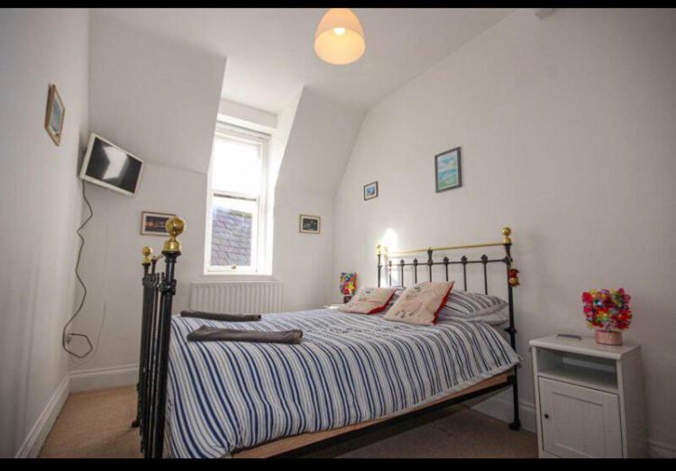 Light And Airy Central Lyme Regis Appartment With Parking エクステリア 写真